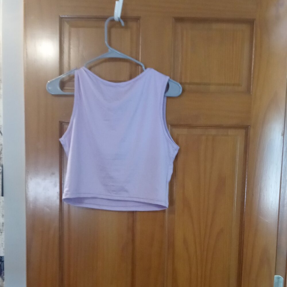 crop top - Picture 2 of 2